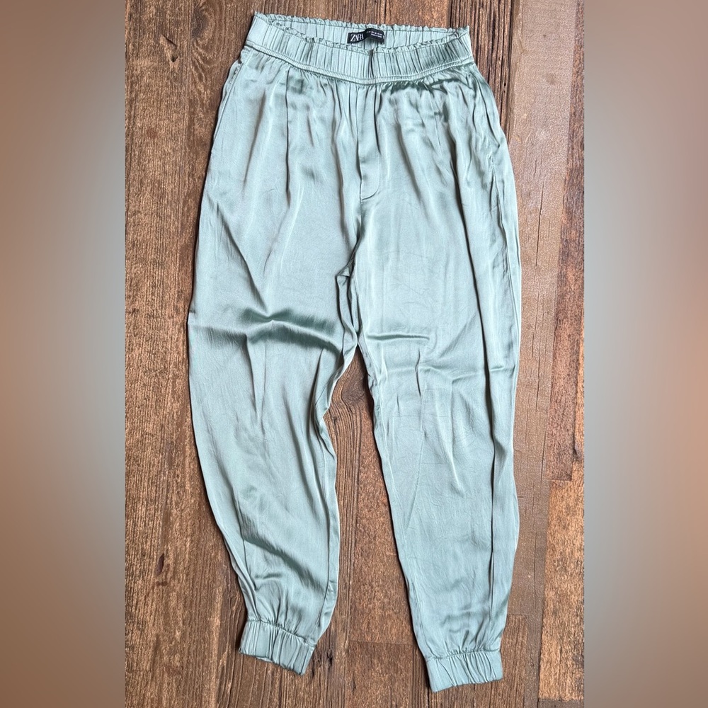Zara Light Green Satin Effect Jogger Size XS - Picture 4 of 10